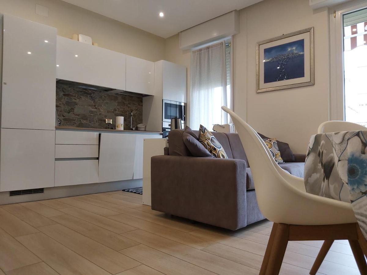 Le Rive Apartment Desenzano del Garda Luaran gambar