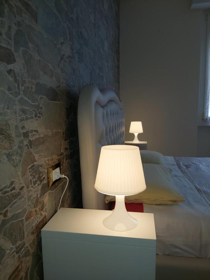 Le Rive Apartment Desenzano del Garda Luaran gambar