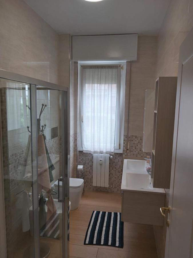 Le Rive Apartment Desenzano del Garda Luaran gambar