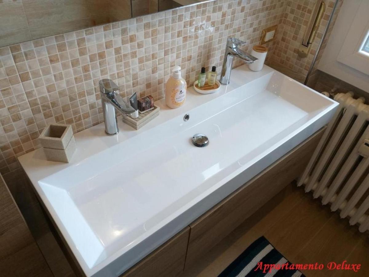 Le Rive Apartment Desenzano del Garda Luaran gambar